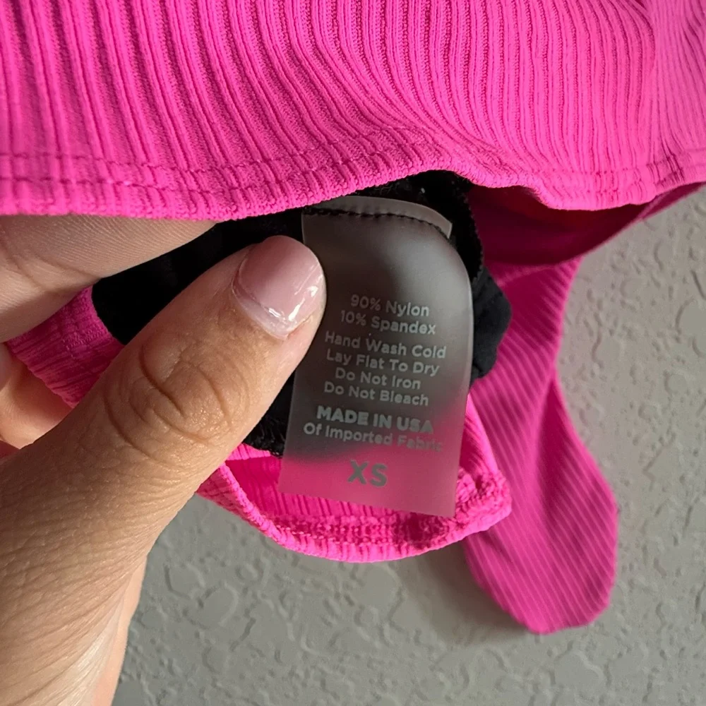 Bombshell Henley Top Size XS - Picture 7 of 8